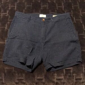 Mens shorts 33”, 6” inseam